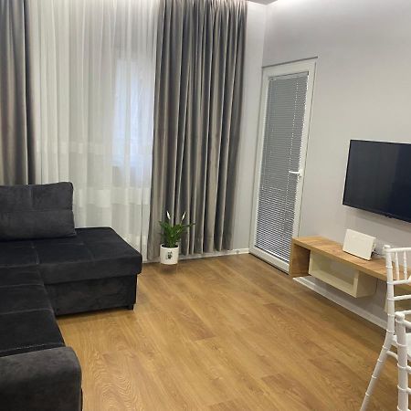 Franci'S Apartment No2 地拉那 外观 照片