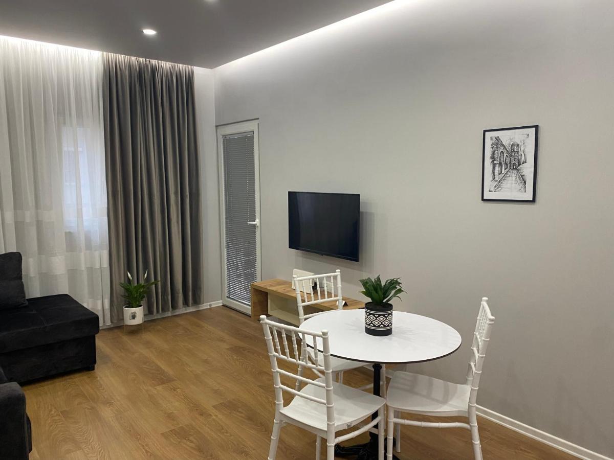 Franci'S Apartment No2 地拉那 外观 照片